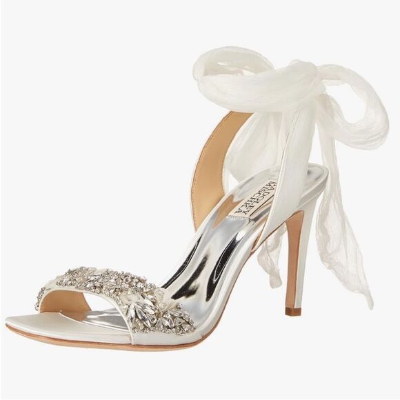 Badgley Mischka Bobbie Statement Bow Strap Stiletto White Satin Size 10 - Picture 1 of 6